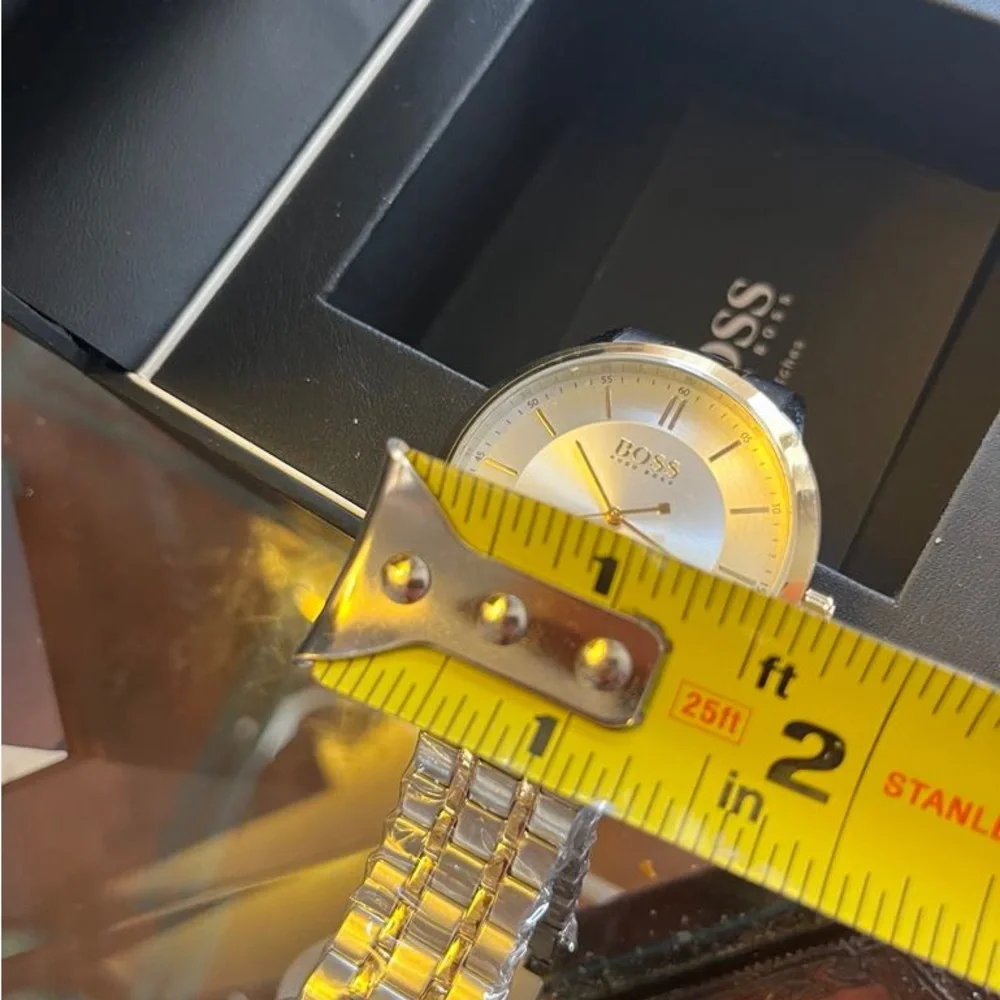 Boss watch for men never worn with its box and cover. Stainless - Picture 9 of 10